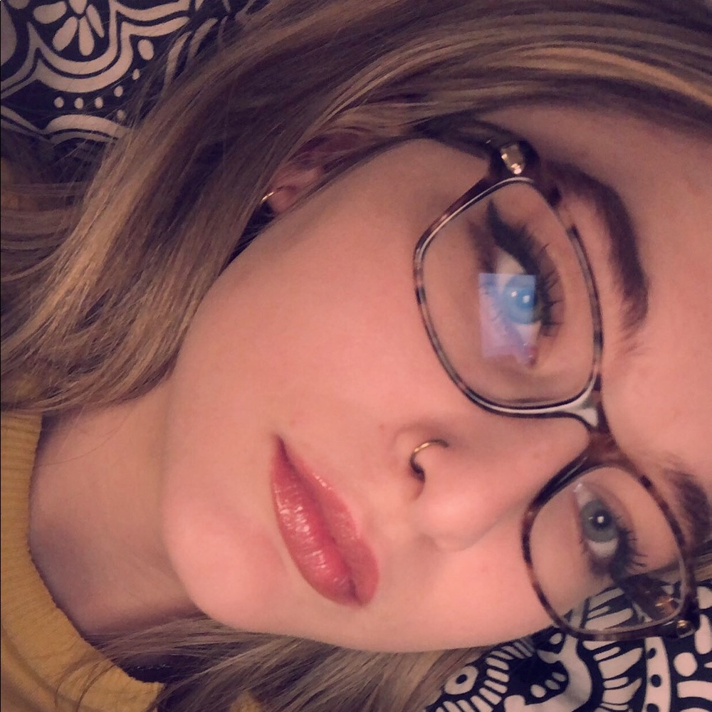 Meet your Posher, Keara
